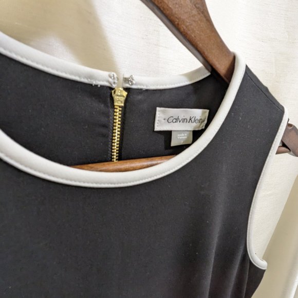 Calvin Klein Black Knee-Length Sheath Dress with White Piping - Sz 2 - NWT - Picture 4 of 7